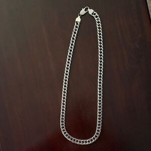 Men's Cuban Link Stainless Steel Silver Chain 22in Necklace (lightly worn!)